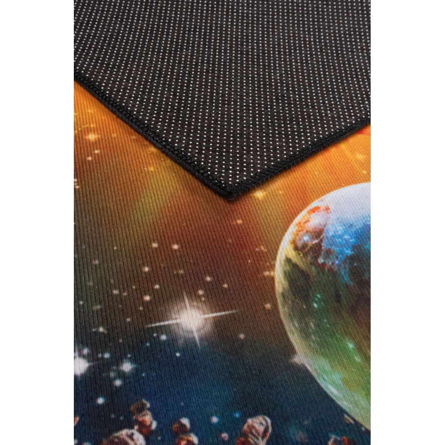 Alfombra antideslizante infantil con estampado 3D 120x160 cm planetas/multicolor