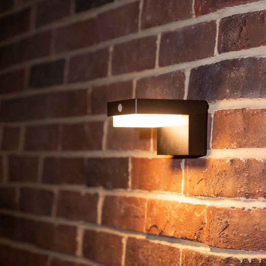 Aplique de pared solar LED con sensor LED/5W/3,7V 2000 mAh IP44 negro