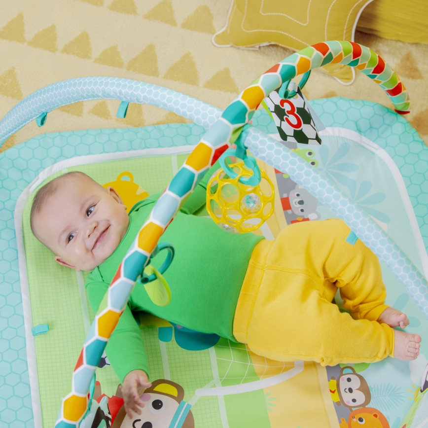 Bright Starts - Alfombra de juego para bebé OBALL GRIP & KICK 3xAA