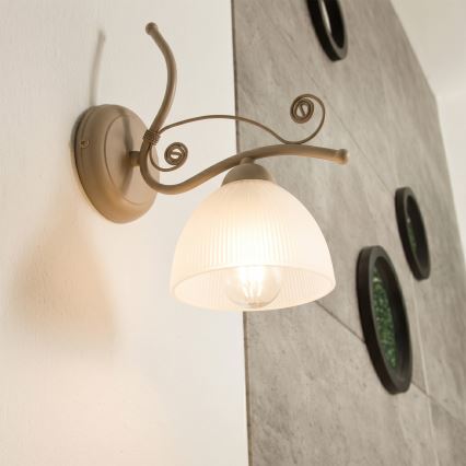 Brilagi - Aplique de pared ANTICO MODERN 1xE27/60W/230V beige