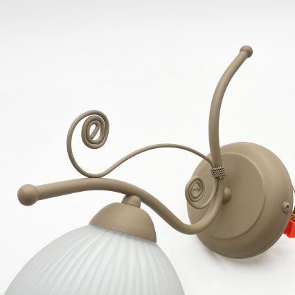 Brilagi - Aplique de pared ANTICO MODERN 1xE27/60W/230V beige