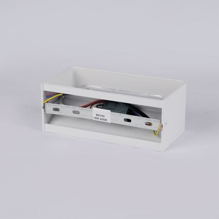 Brilagi - Aplique de pared exterior LED DONNANI LED/7W/230V 20 cm blanco IP44