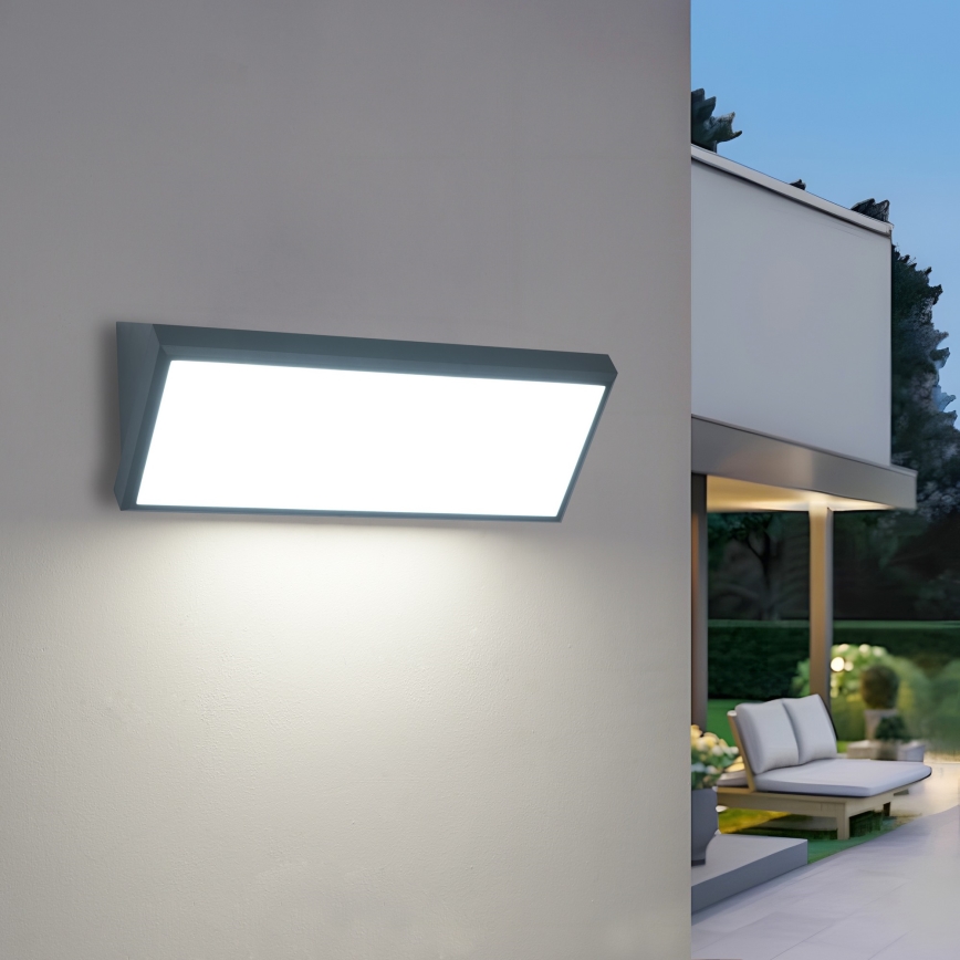 Brilagi - Aplique de pared LED para exterior TRIANGLE LED/42W/230V 45 cm antracita IP65