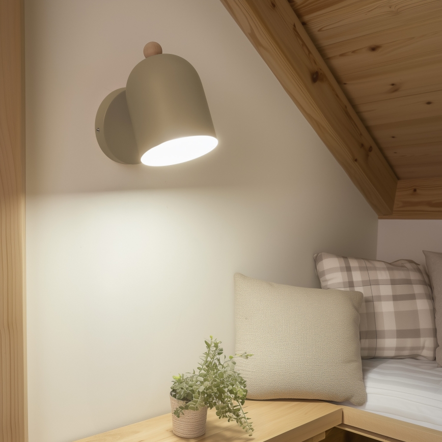 BRILAGI - Aplique de pared orientable GALLION 1xE27/15W/230V beige