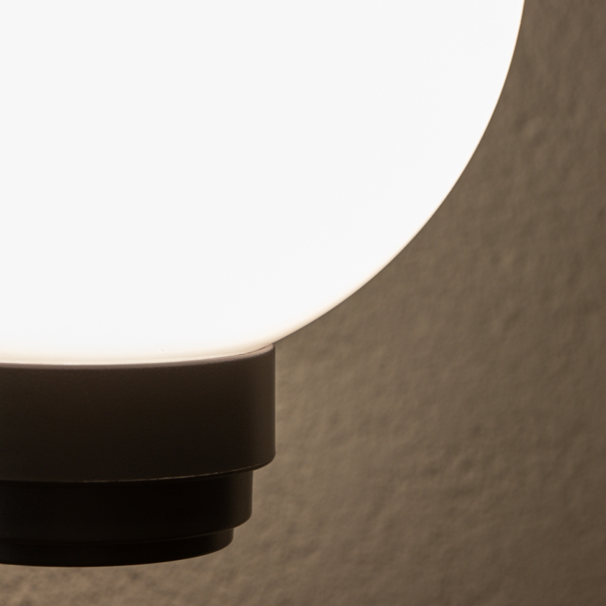BRILAGI - Aplique de pared exterior con sensor de movimiento HARBOR 1xE27/40W/230V IP33 negro/blanco
