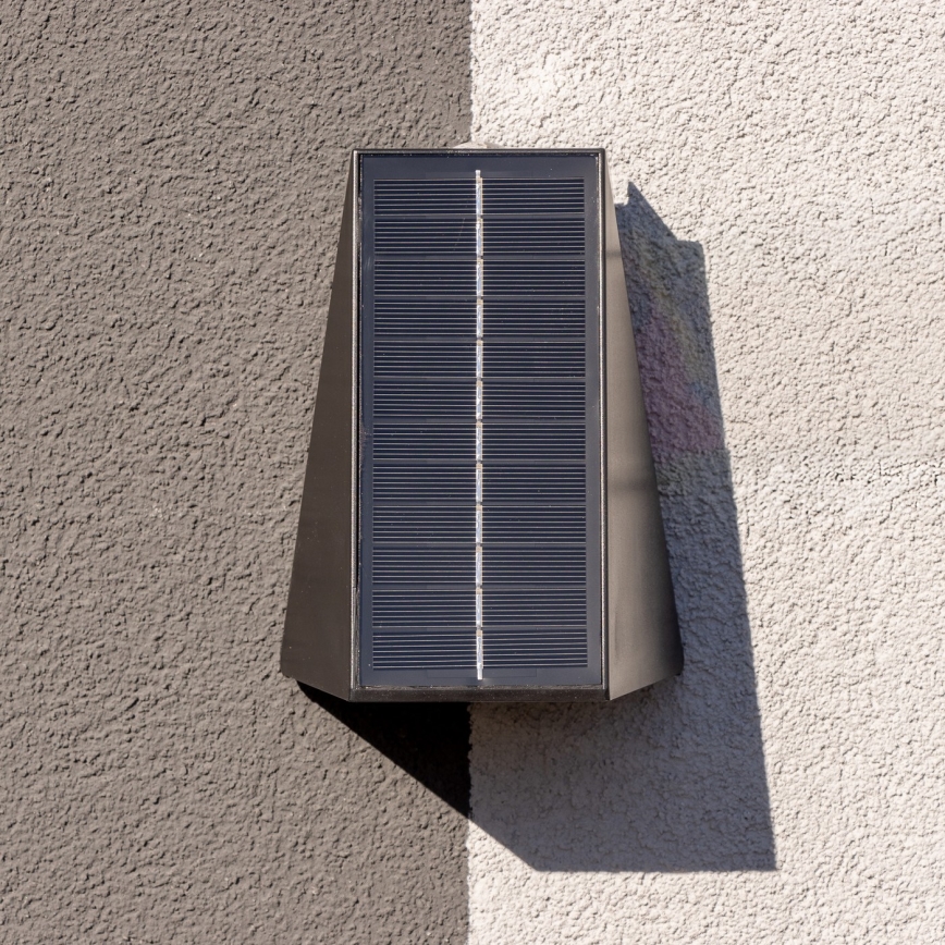 Brilagi - Aplique LED solar PYRAMID LED/2W/3,2V 1300 mAh IP54