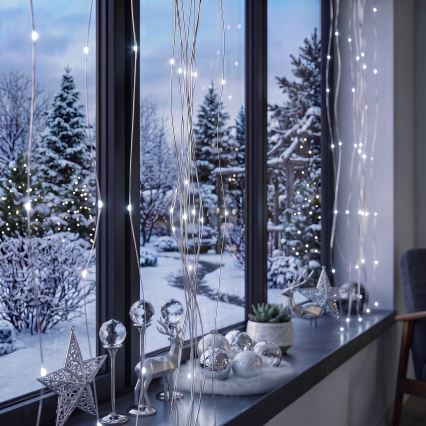 BRILAGI - Cortina de Navidad LED 300xLED/8 funciones/3xAA/USB 1,2m blanco frío