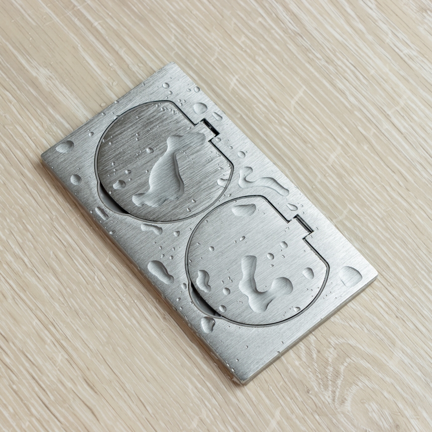 BRILAGI - Doble toma empotrada para cocina INBOX IP55, acabado plateado, rectangular