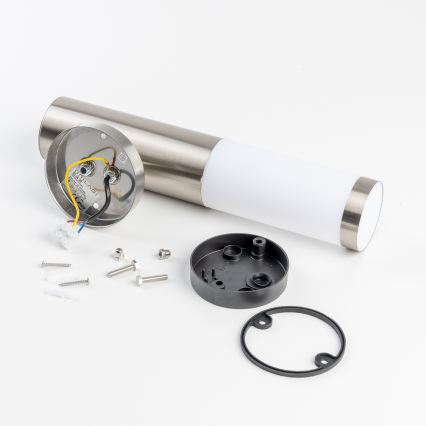 BRILAGI - Lámpara de pared exterior ELIA con sensor 1x E27/20W/230V IP44 cromo mate