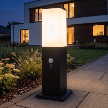 Brilagi - Lámpara exterior con sensor NOVA 1x E27/15W/230V, 40 cm, IP44, negra
