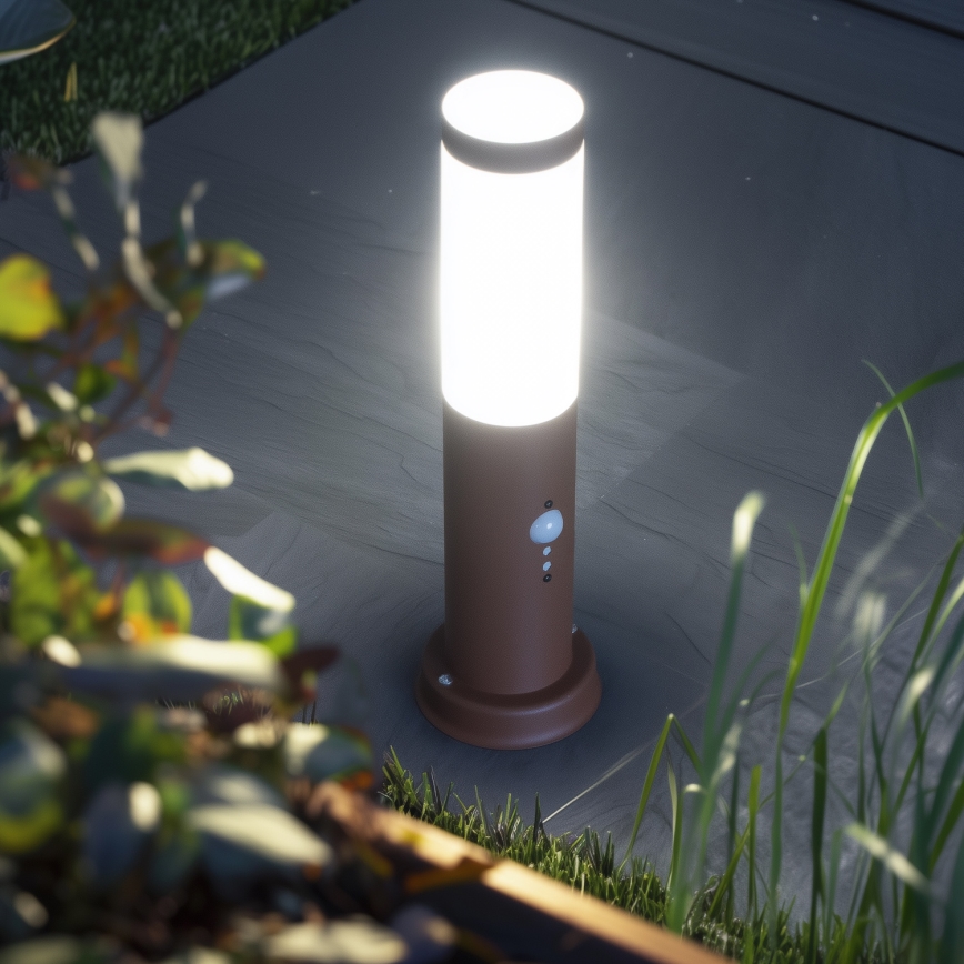 Brilagi - Lámpara exterior con sensor NOVA 1xE27/15W/230V 40 cm IP44 marrón