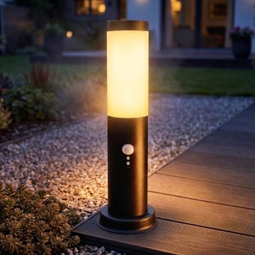 Brilagi - Lámpara exterior con sensor NOVA 1xE27/15W/230V 40 cm IP44 negra