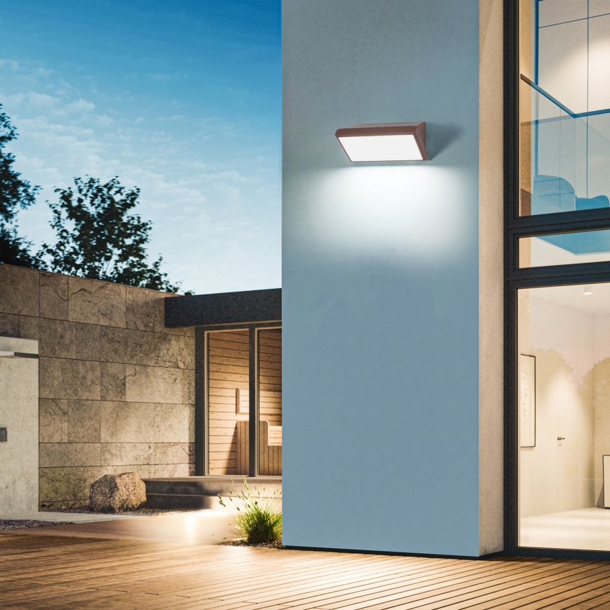 Brilagi - Aplique LED de exterior con sensor TRIANGLE LED/20W/230V, marrón, IP65