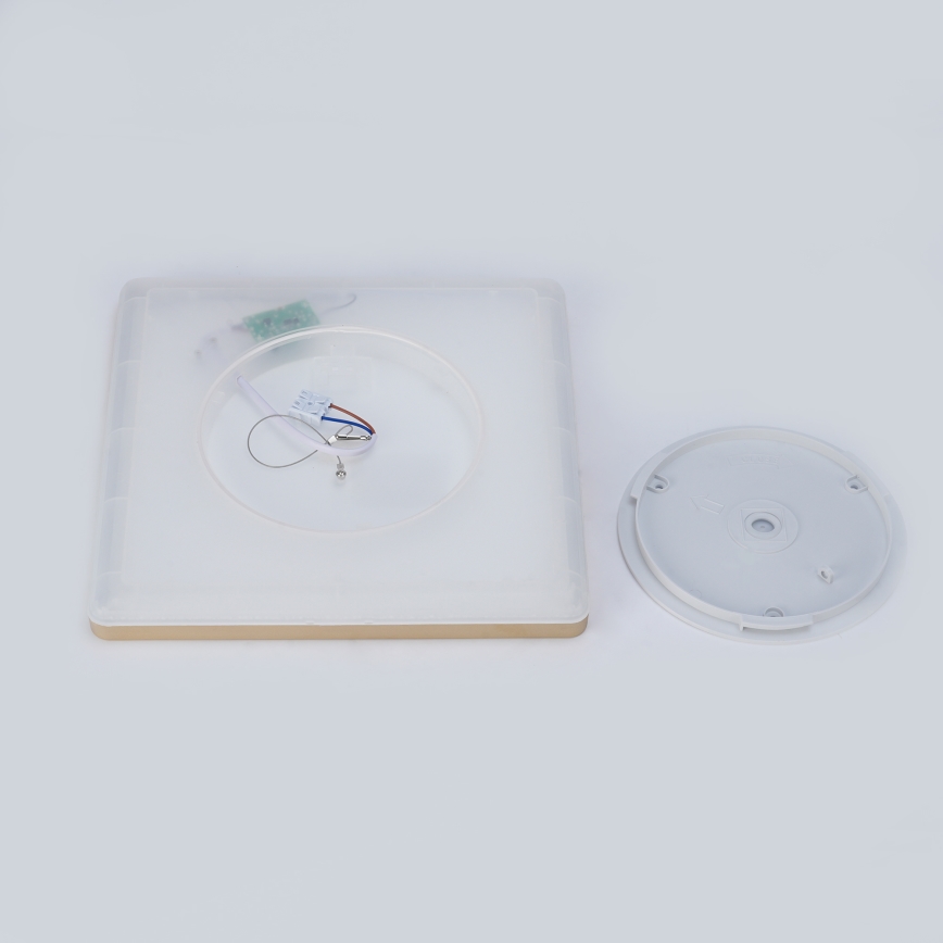 Brilagi - Luminaria LED para baño ULTRA SLIM LED/24W/230V 42x42 cm dorada IP54