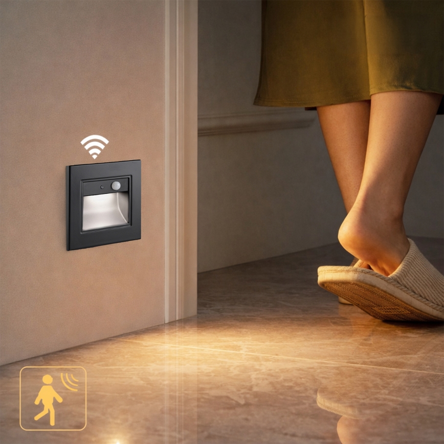 Brilagi - Luminaria LED para escaleras con sensor STEP LIGHT LED/1,5W/230V IP44, negro