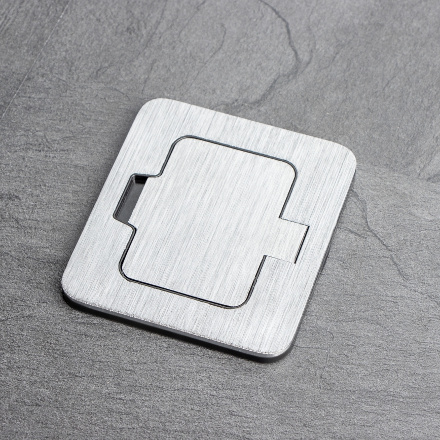 BRILAGI - Toma de corriente empotrable para cocina INBOX IP55, cromo mate, rectangular