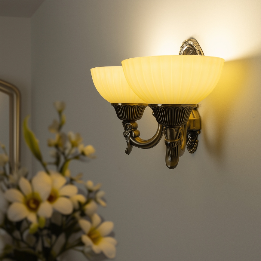 BRILAGI - Tulipa de repuesto para aplique de pared CLASSIC E14, diámetro 16 cm, beige