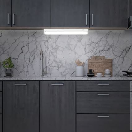 Brilo - Luminaria LED bajo mueble LED/6W/230V 2700/4000/6500K 54,5 cm blanca