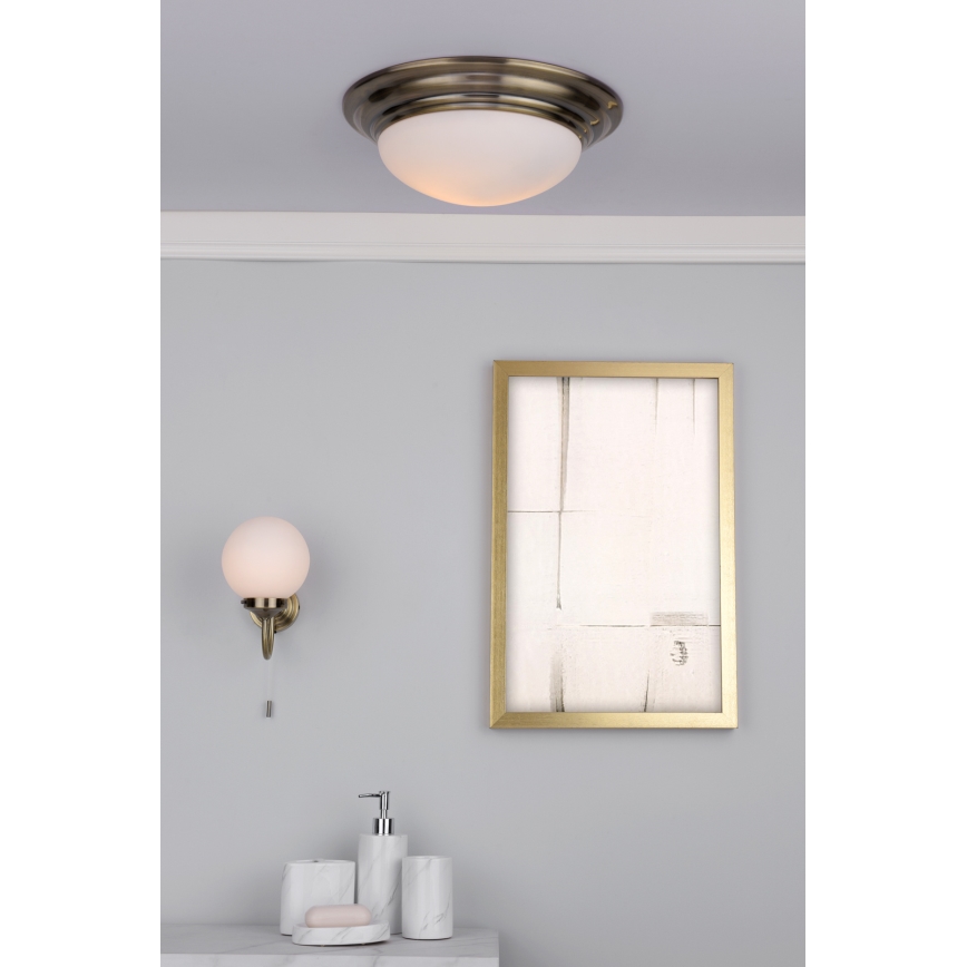 Där Lighting BAR5275 - Lámpara de techo para baño BARCLAY 1xE27/60W/230V Ø 31 cm latón