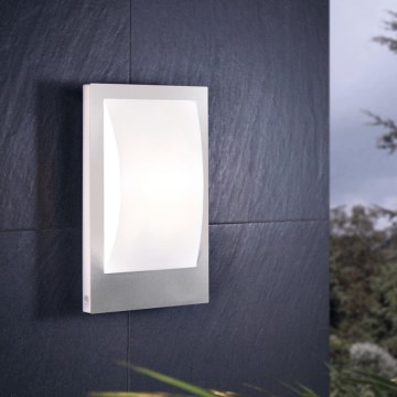Eglo 33569 - Aplique LED de pared exterior VERRES-C 1xE27/9W/230V IP44 cromo mate