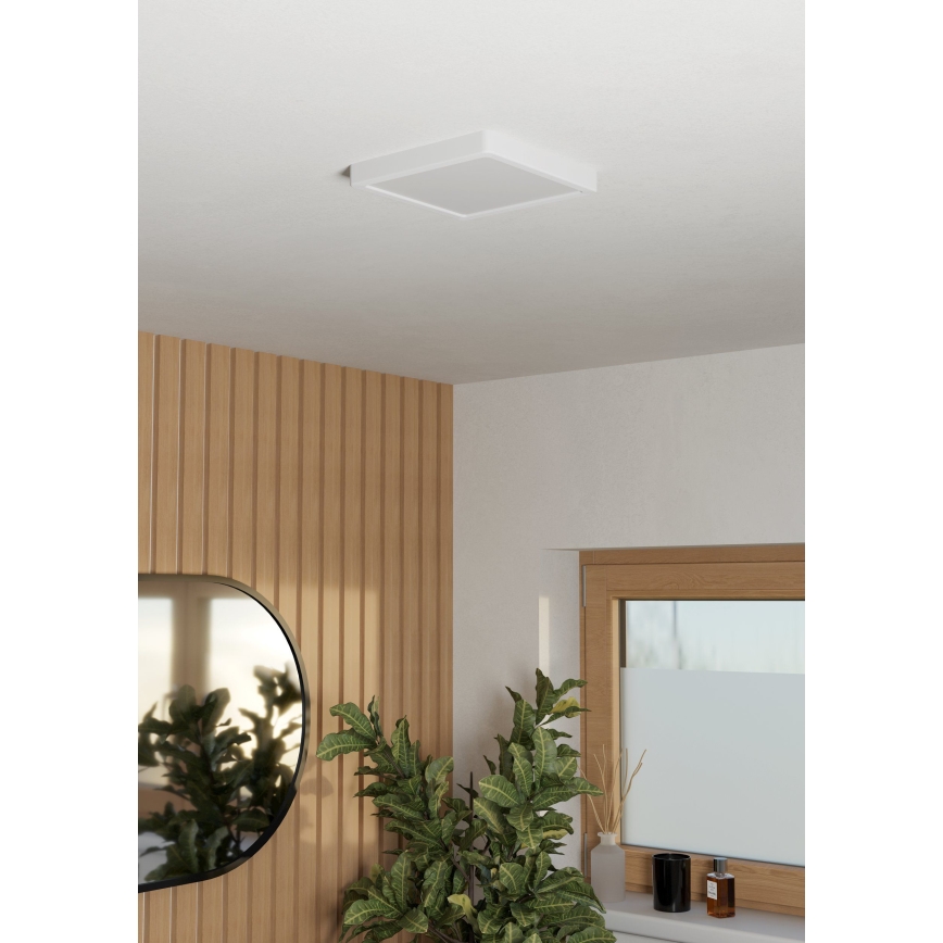 Eglo - Plafón LED para baño 10,5W/230V 2700/4000/6500K 22x22 cm IP44 blanco