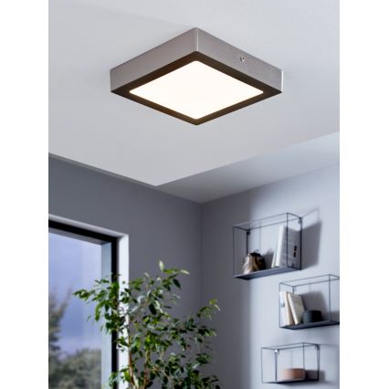 Eglo 94526 - Luminaria de techo LED FUEVA 1 LED/16,5W/230V 22,5x22,5 cm