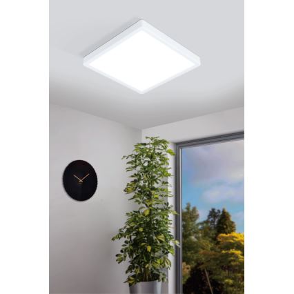 Eglo - Plafón LED regulable para baño LED/19,5W/230V 2700-6500K IP44 ZigBee 28,5x28,5 cm