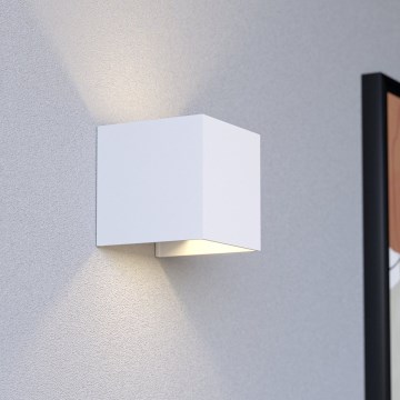 Eglo - Aplique de pared exterior recargable LED regulable con sensor de movimiento y de crepúsculo LED/2,2W/5V IP44 blanco
