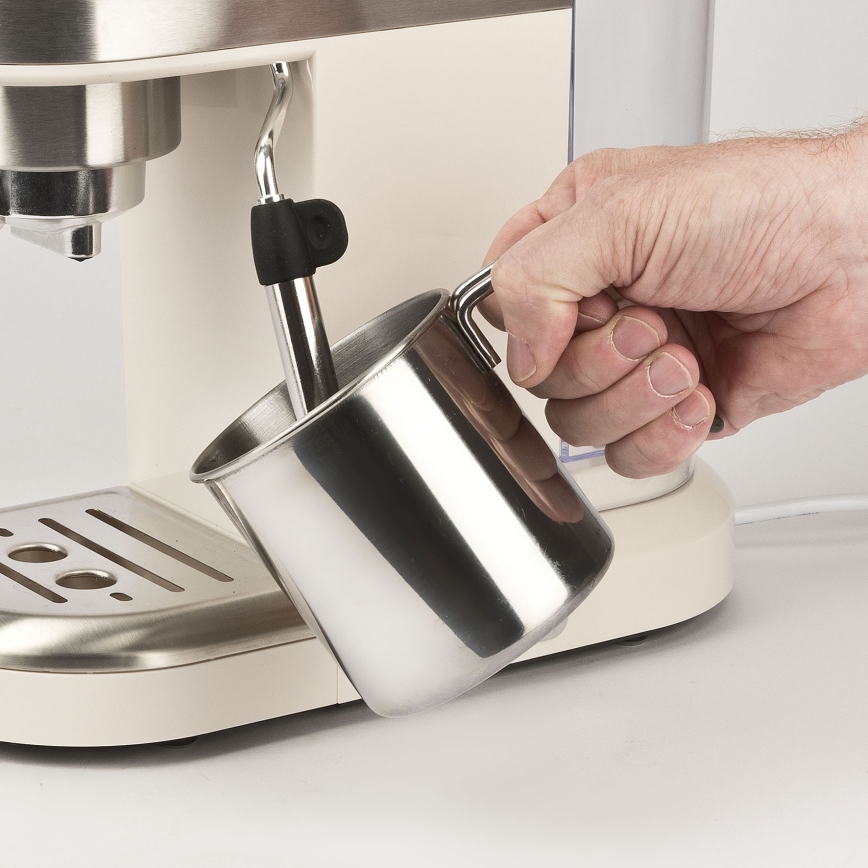 G3Ferrari G1016801 - Cafetera espresso con portafiltro AMARCORD 1350W/230V 15 bar color crema
