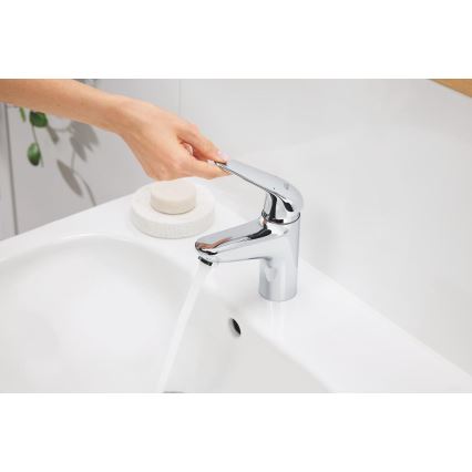 GROHE 24326001 - Grifo monomando para lavabo SWIFT DN 15, tamaño M, acabado cromado brillante