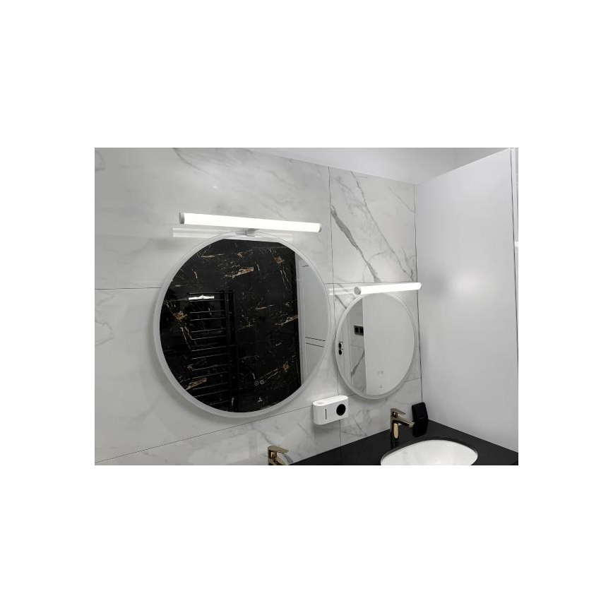 Iluminación para espejo de baño LED/12W/230V 59,5 cm IP44 blanco