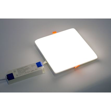 Immax NEO 07110K - Plafón de baño regulable PRACTICO LED/24W/230V Tuya