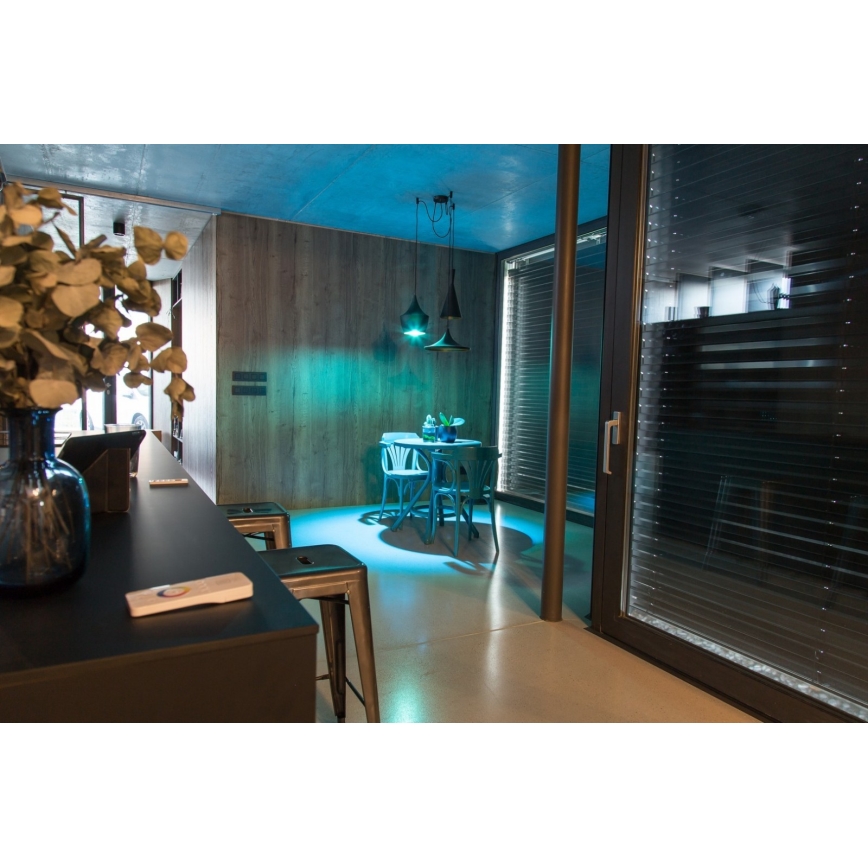 Immax NEO 07716L - LED RGB+CCT Bombilla regulable E14/5,5W/230V 2700K Wi-Fi Tuya