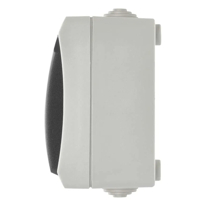 Interruptor doméstico alterno n.º 6 con enchufe 250V/16A IP44 gris