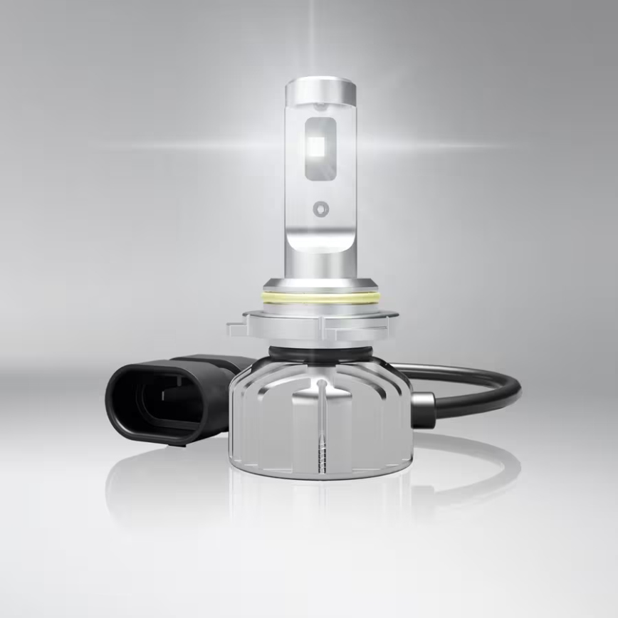 Juego de 2 bombillas LED para automóvil NIGHT BREAKER SMART HB4 P22d/10W/12V 6000K - Osram