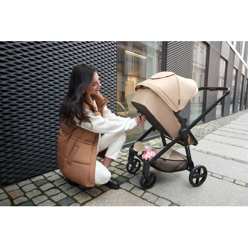 KINDERKRAFT - Cochecito combinado 3en1 NEWLY Sand beige + silla de coche MINK PRO