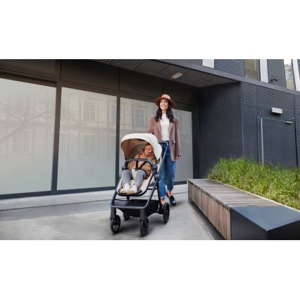 KINDERKRAFT - Cochecito combinado 3en1 NEWLY Sand beige + silla de coche MINK PRO