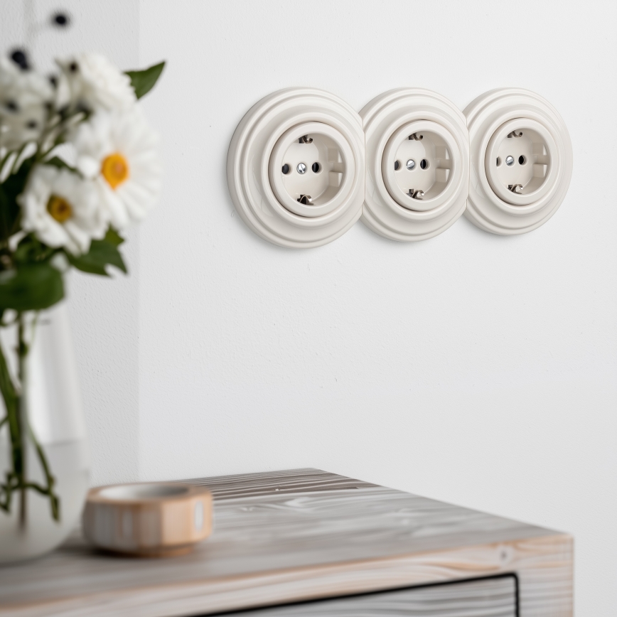 Kliklap - Enchufe triple retro doméstico con marco SCHUKO 230 V beige