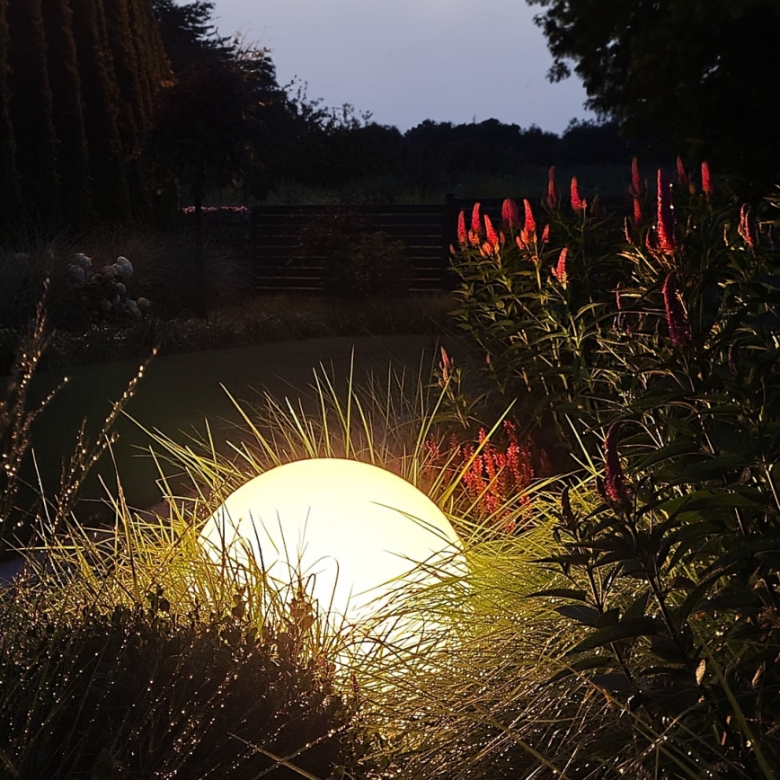 Lámpara exterior LED RGBW regulable GLOBO 1xE27/9W/230V 2700-6500K Ø 30 cm IP44 Wi‑Fi