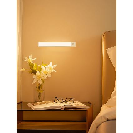 Lámpara LED bajo mueble de cocina CABINET-4 con sensor PIR LED/1,5W/230V 1100mAh 4000K