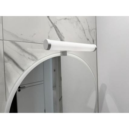 Lámpara LED para espejo de baño LED/8W/230V 30 cm IP44 blanca