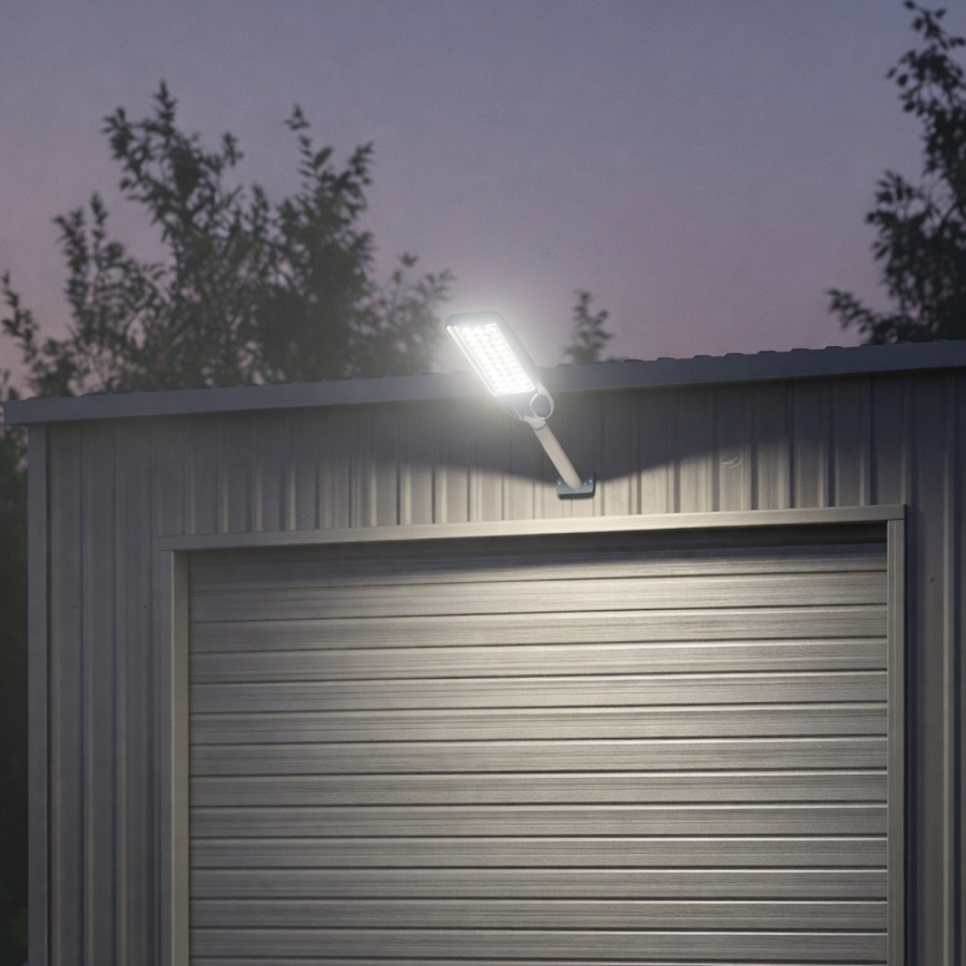 Lámpara solar de calle LED regulable con sensor VENICE LED/100W/3,2V 6000 mAh IP65 negra + mando a distancia