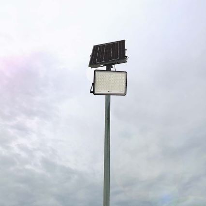 LED Proyector solar de exterior LED/30W/3,2V 4000K negro IP65 + control remoto
