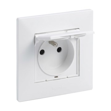 Legrand - Enchufe exterior con marco NILOE STEP 250V IP44 blanco