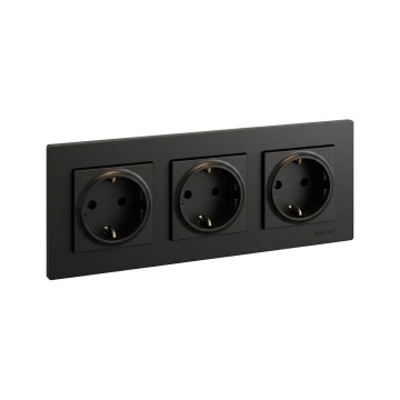Legrand - Enchufe triple para uso doméstico SCHUKO NILOE STEP 250V negro