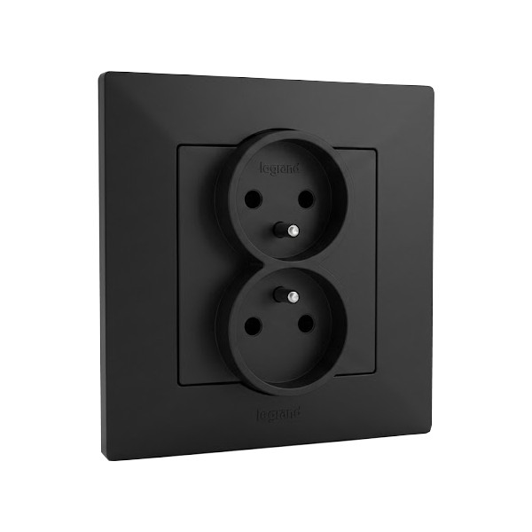 Legrand - Toma de corriente doble para uso doméstico con marco NILOE STEP 250V negro
