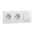 Legrand - Toma de corriente doble para uso doméstico y interruptor doble en serie č. 5 con marco NILOE 250V blanco