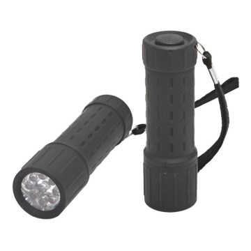Linterna LED 3xAAA negra