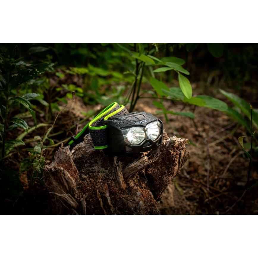 Linterna frontal LED recargable y regulable con sensor y luz roja 2xLED/5W/5V/3xAAA IP65 500 brillante 1200 mAh