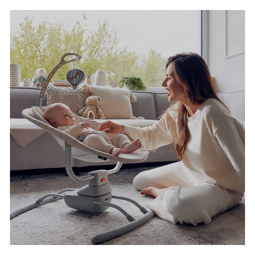 Lionelo - Mecedora infantil con melodía RIO 4xC Beige Latte + mando a distancia
